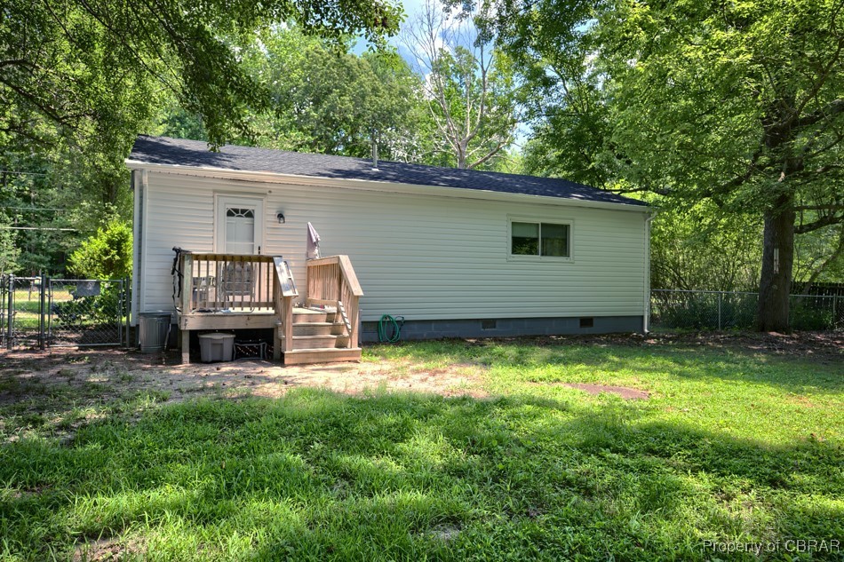 10424 Indian Road Gloucester, VA 23061 - Photo 18 of 20