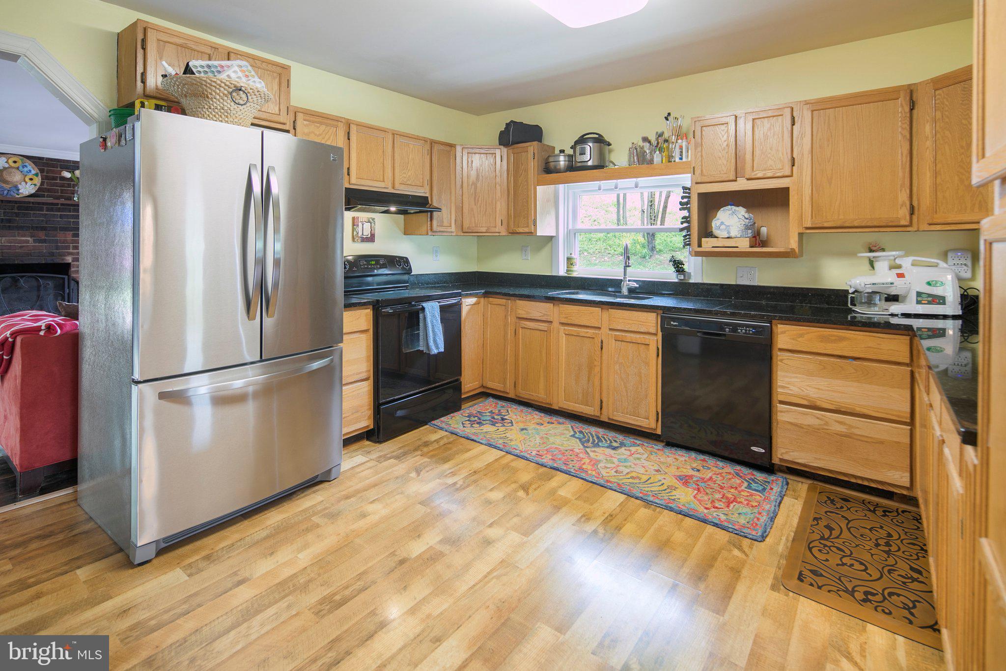 10314 Putman Road Frederick, MD 21702 - Photo 8 of 28 Updated Kitchen