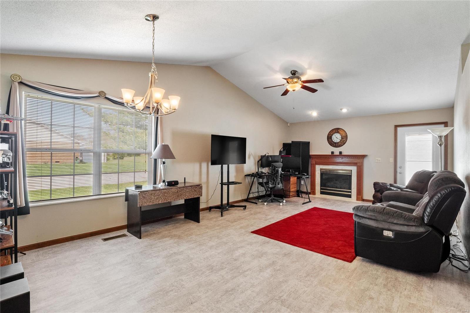 314 Radcliff Road Shiloh, IL 62221 - Photo 7 of 28