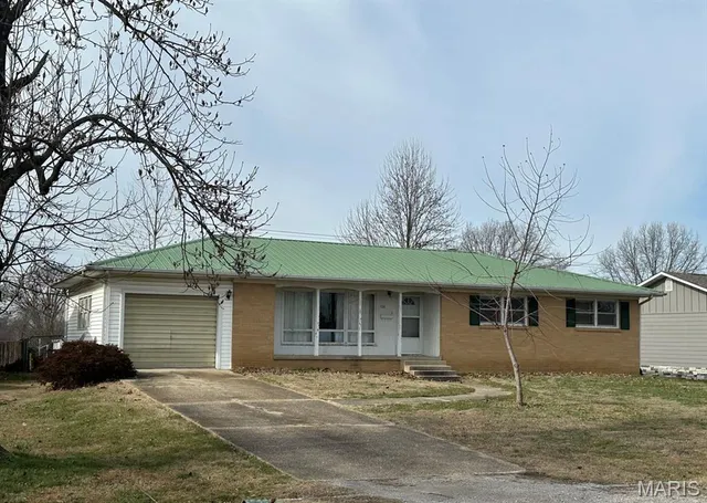 $159,000 | 708 South Park Lane, Dexter, MO 63841