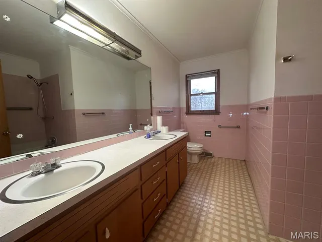 $159,000 | 708 South Park Lane, Dexter, MO 63841