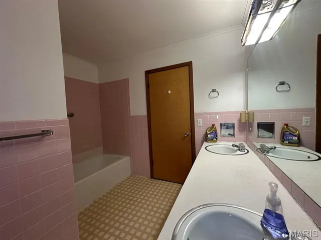 $159,000 | 708 South Park Lane, Dexter, MO 63841