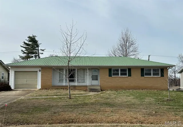 $159,000 | 708 South Park Lane, Dexter, MO 63841