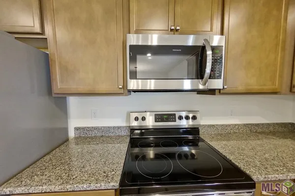 $1,945 | 206 Teddy Lane, Lafayette, LA 70507