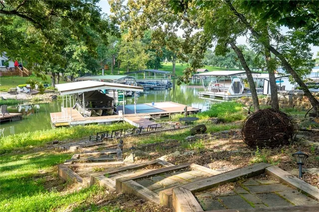 $945,000 | 2022 Lake Viking Terrace, Gallatin, MO 64640