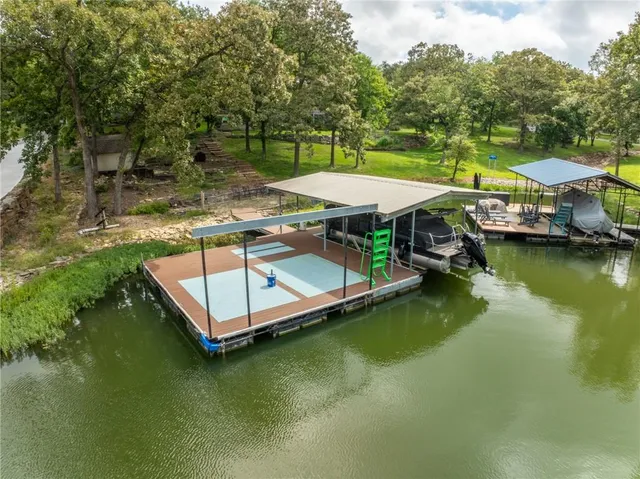 $945,000 | 2022 Lake Viking Terrace, Gallatin, MO 64640