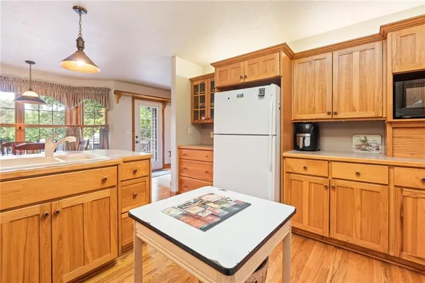 $945,000 | 2022 Lake Viking Terrace, Gallatin, MO 64640