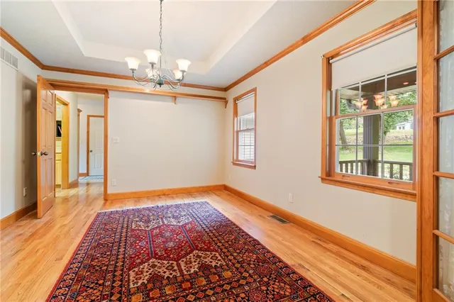 $945,000 | 2022 Lake Viking Terrace, Gallatin, MO 64640