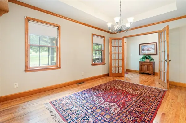 $945,000 | 2022 Lake Viking Terrace, Gallatin, MO 64640