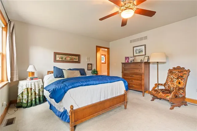 $945,000 | 2022 Lake Viking Terrace, Gallatin, MO 64640