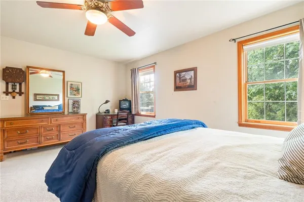 $945,000 | 2022 Lake Viking Terrace, Gallatin, MO 64640