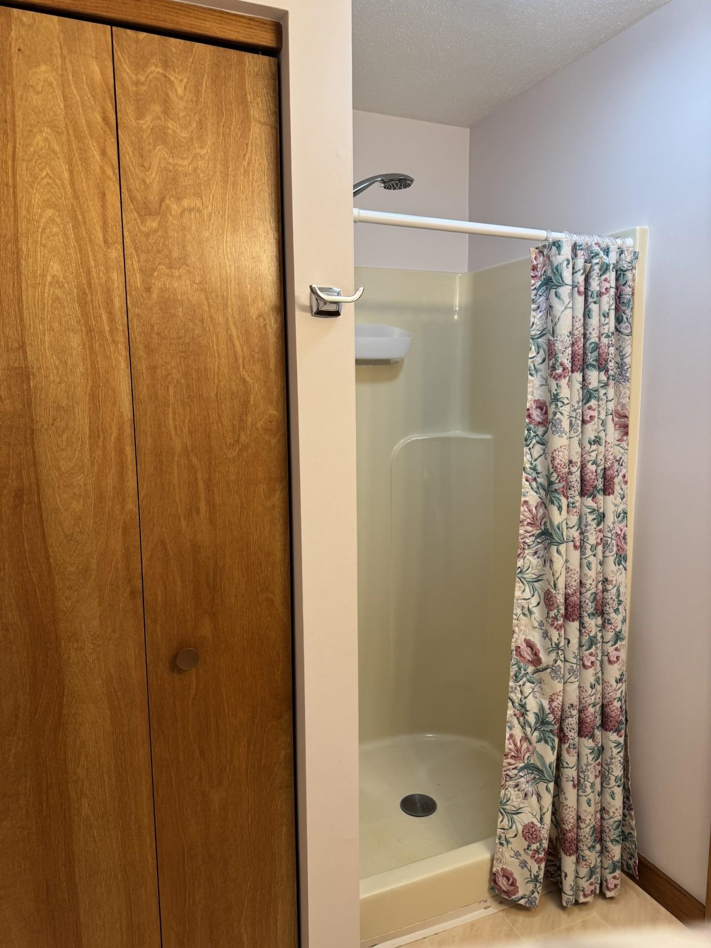 40 Overlook Drive Atkinson, NH 03811 - Photo 18 of 23