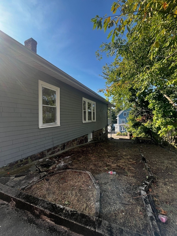 35 Reed Street Lynn, MA 01905 - Photo 5 of 42 Gallery Image 5