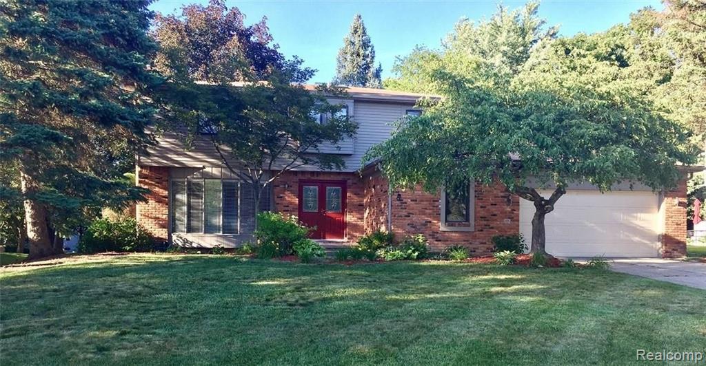 1609 Deerhurst Lane Rochester Hills, MI 48307 - Photo 2 of 38
