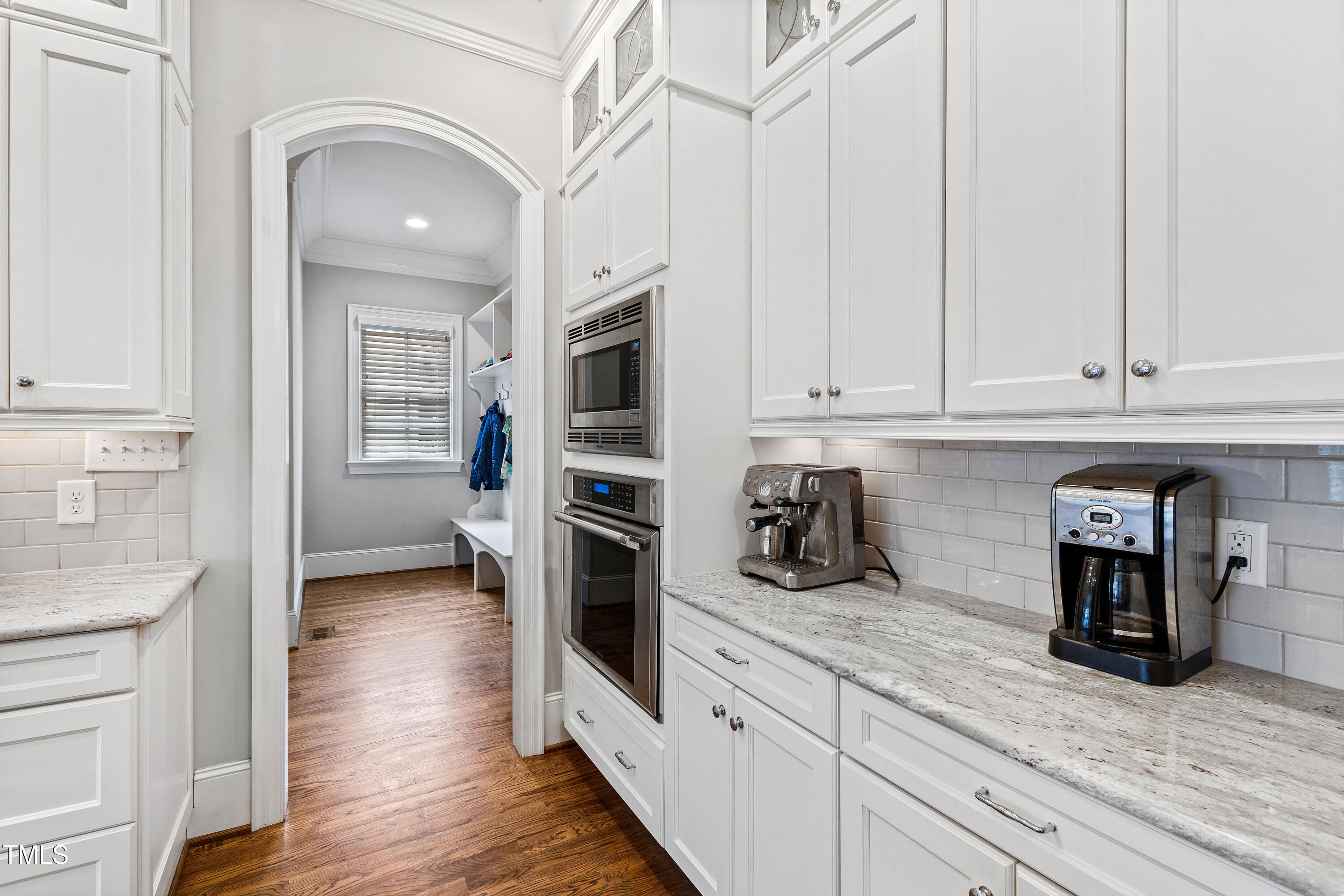 2635 Lakeview Drive Raleigh, NC 27608 - Photo 18 of 67 Lakeview (32)