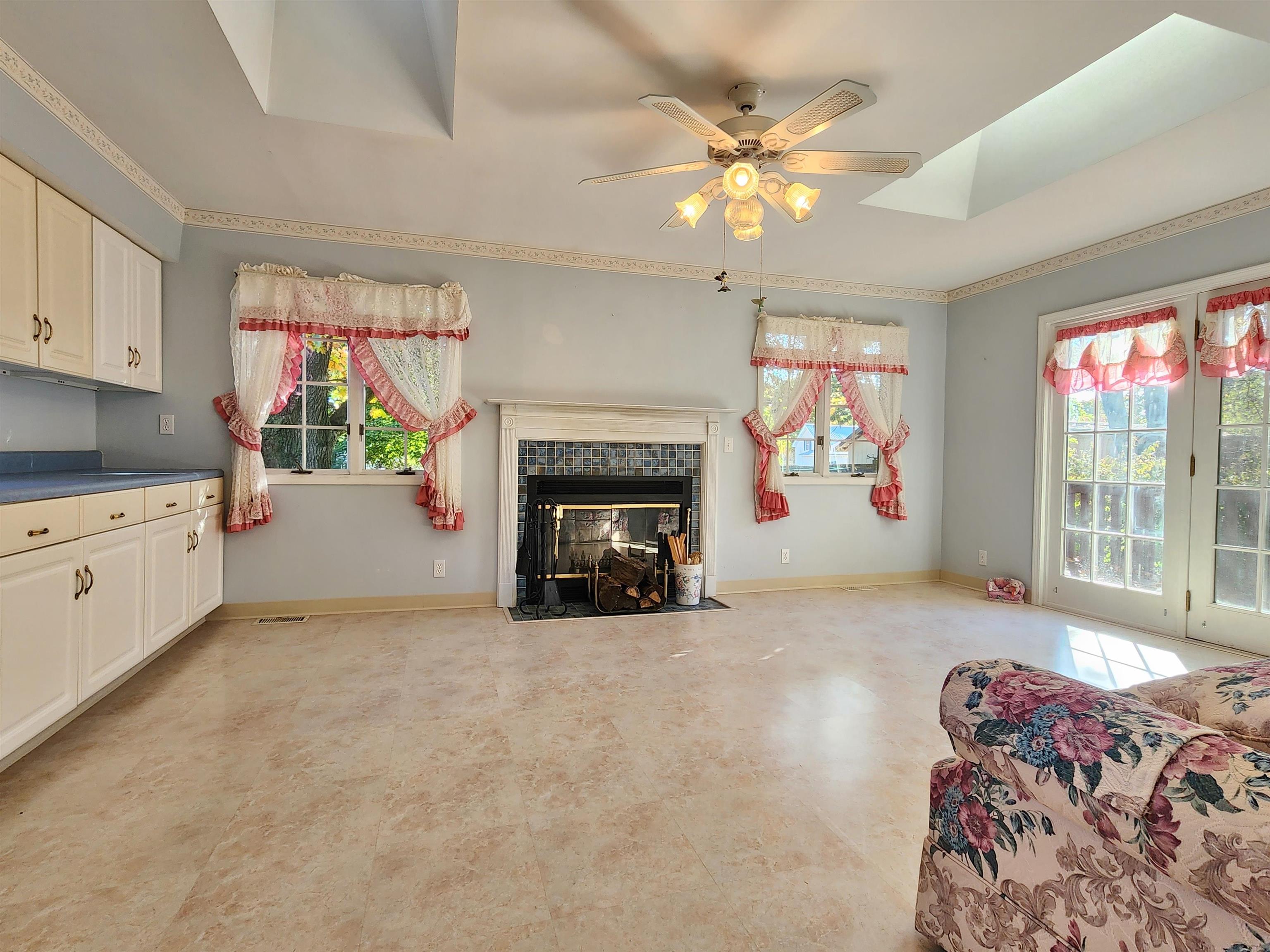 1258 Sumner Sumner, MI 48889 - Photo 8 of 36