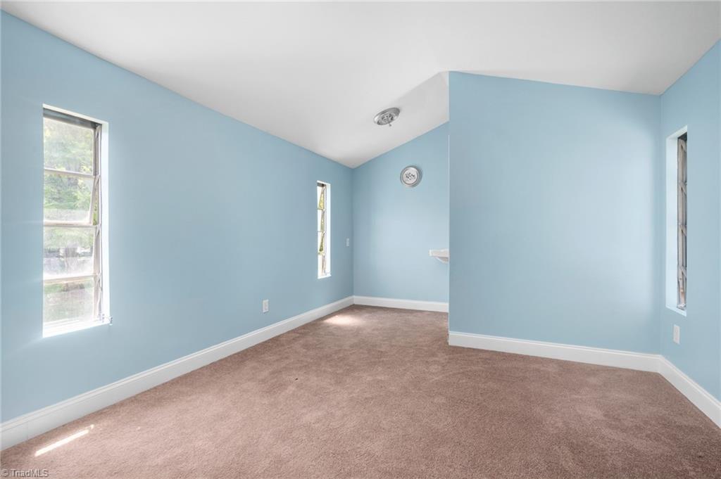 428 Thomas School Road Winston-Salem, NC 27107 - Photo 17 of 29