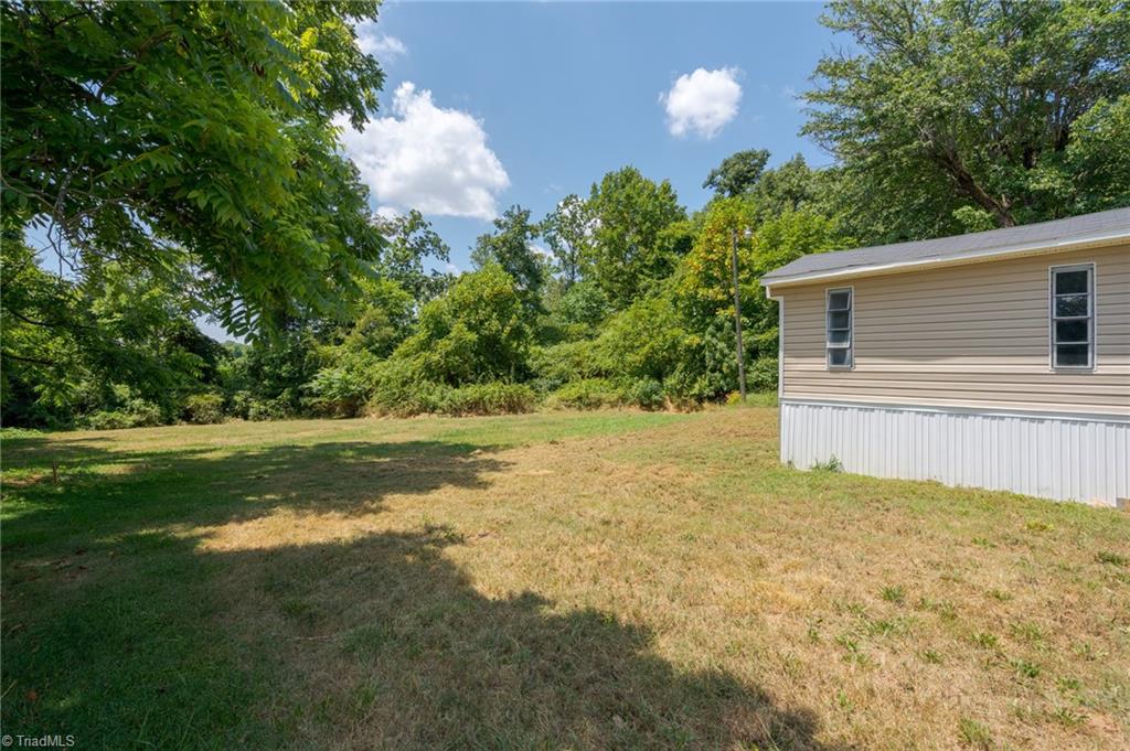 428 Thomas School Road Winston-Salem, NC 27107 - Photo 24 of 29
