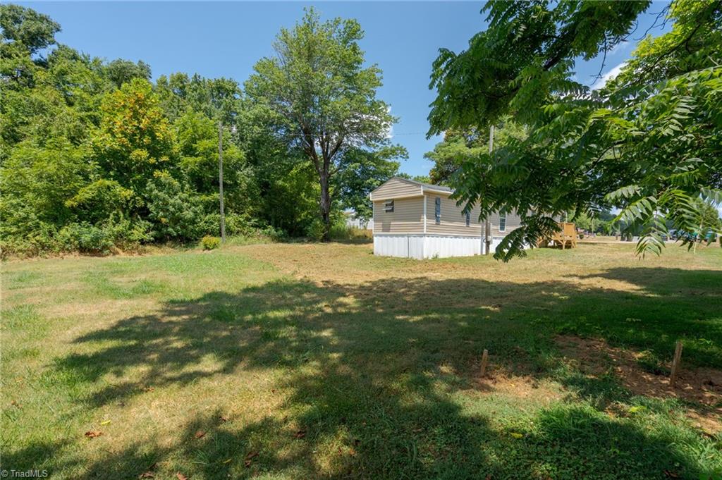 428 Thomas School Road Winston-Salem, NC 27107 - Photo 25 of 29