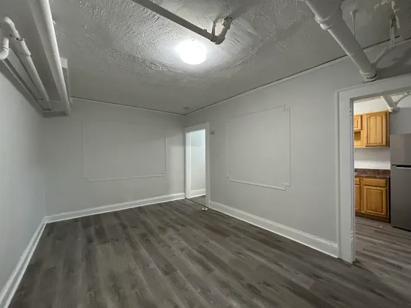 $1,195 | 1 Noll Place, Unit 1, Newark, NJ 07106