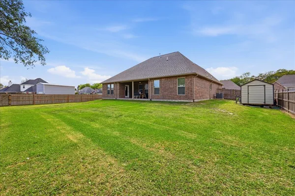 $349,900 | 200 Zachary Lane, Bridge City, TX 77611