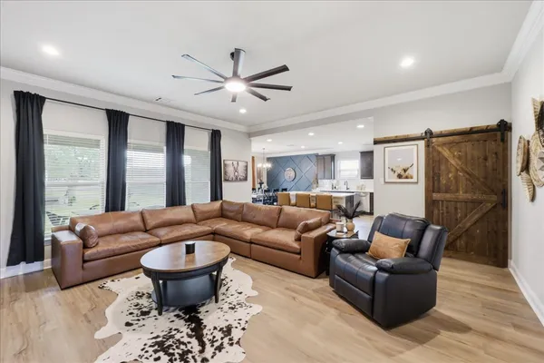 $349,900 | 200 Zachary Lane, Bridge City, TX 77611