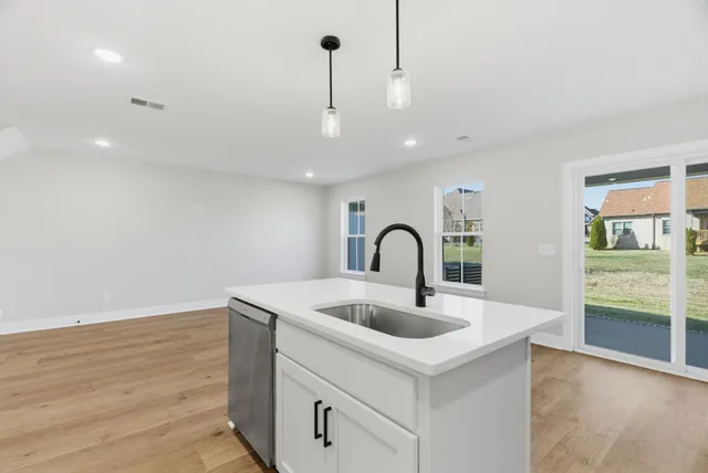 $339,900 | 1162 Malinda Lane, Unit 38, Greenbrier, TN 37073