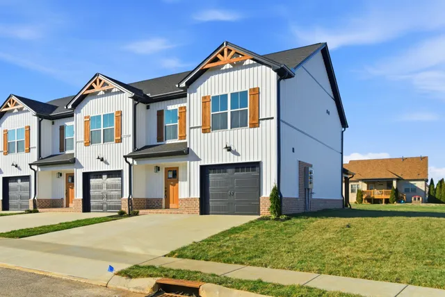 $339,900 | 1162 Malinda Lane, Unit 38, Greenbrier, TN 37073