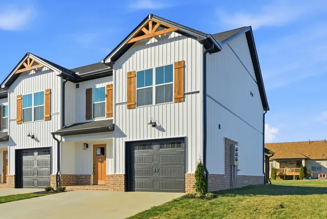 $339,900 | 1162 Malinda Lane, Unit 38, Greenbrier, TN 37073