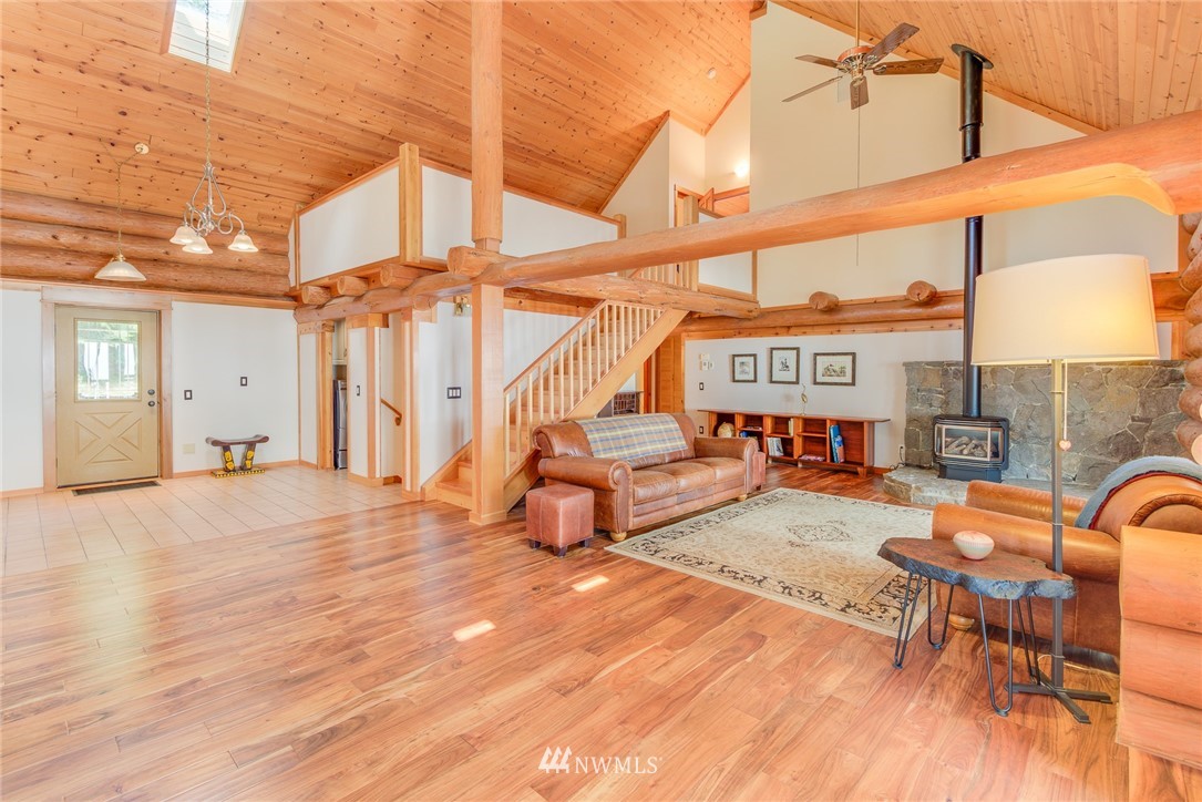 466 Piper Road Quilcene, WA 98376 - Photo 10 of 25