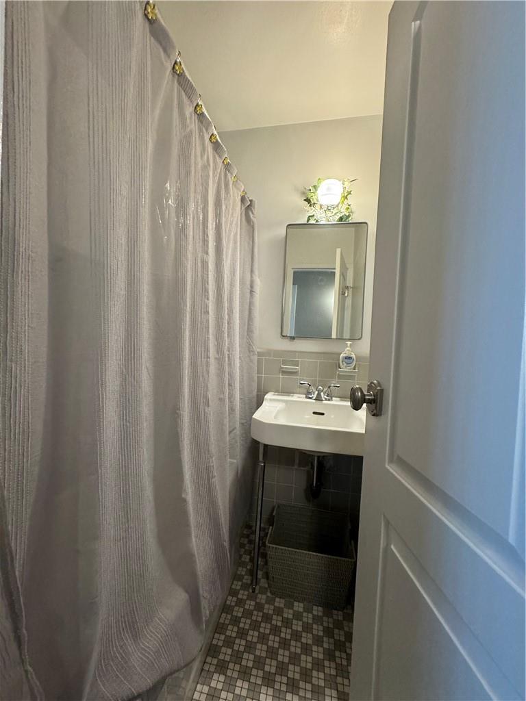 8 Fordham Hill Ovl, Unit 1B Bronx, NY 10468 - Photo 12 of 15