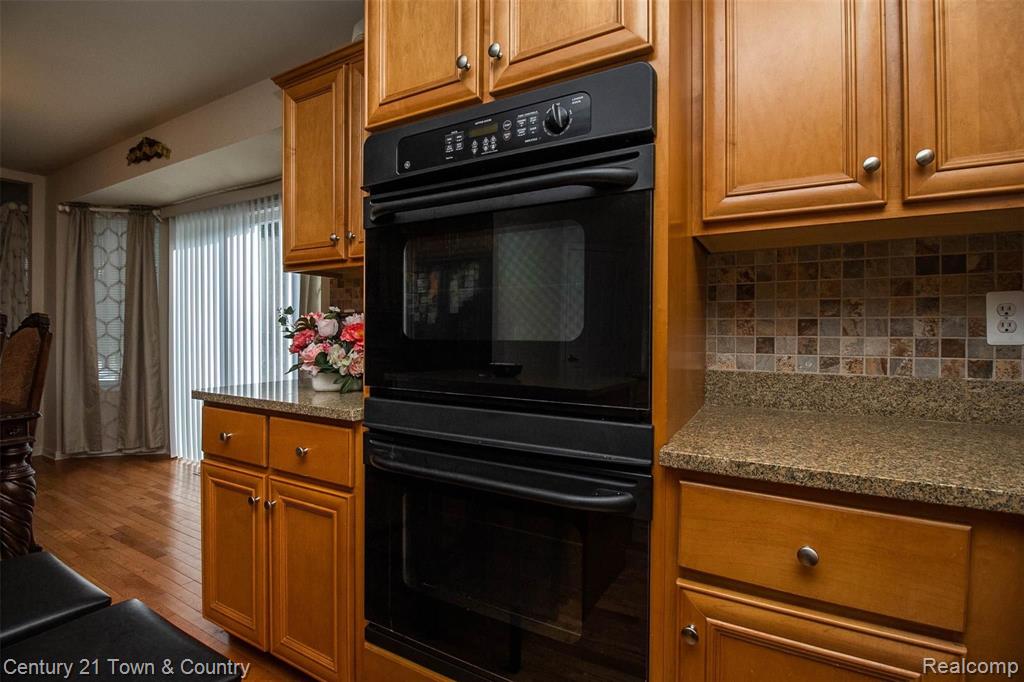 543 South Livernois Road Rochester Hills, MI 48307 - Photo 20 of 40