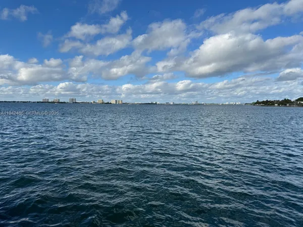 $2,375 | 1865 79th Street Causeway, Unit 15A, North Bay Village, FL 33141