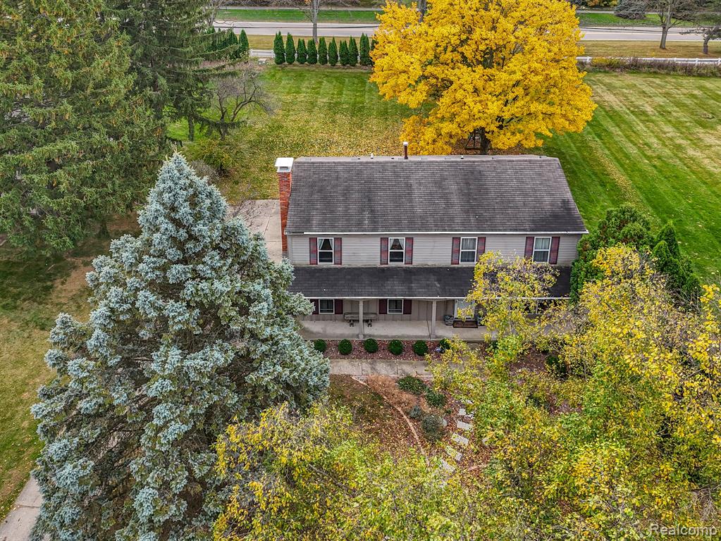 1082 Barneswood Lane Rochester, MI 48306 - Photo 5 of 26