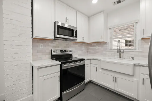 $899,000 | 2705 Harkness Street, Sacramento, CA 95818