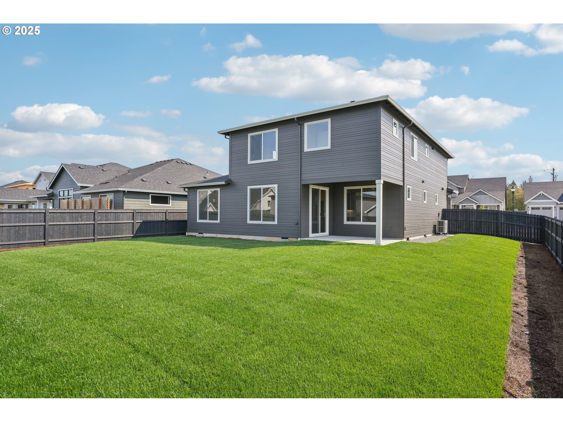 1101 North 44th Place Ridgefield, WA 98642 - Photo 45 of 48 a house view with a garden space