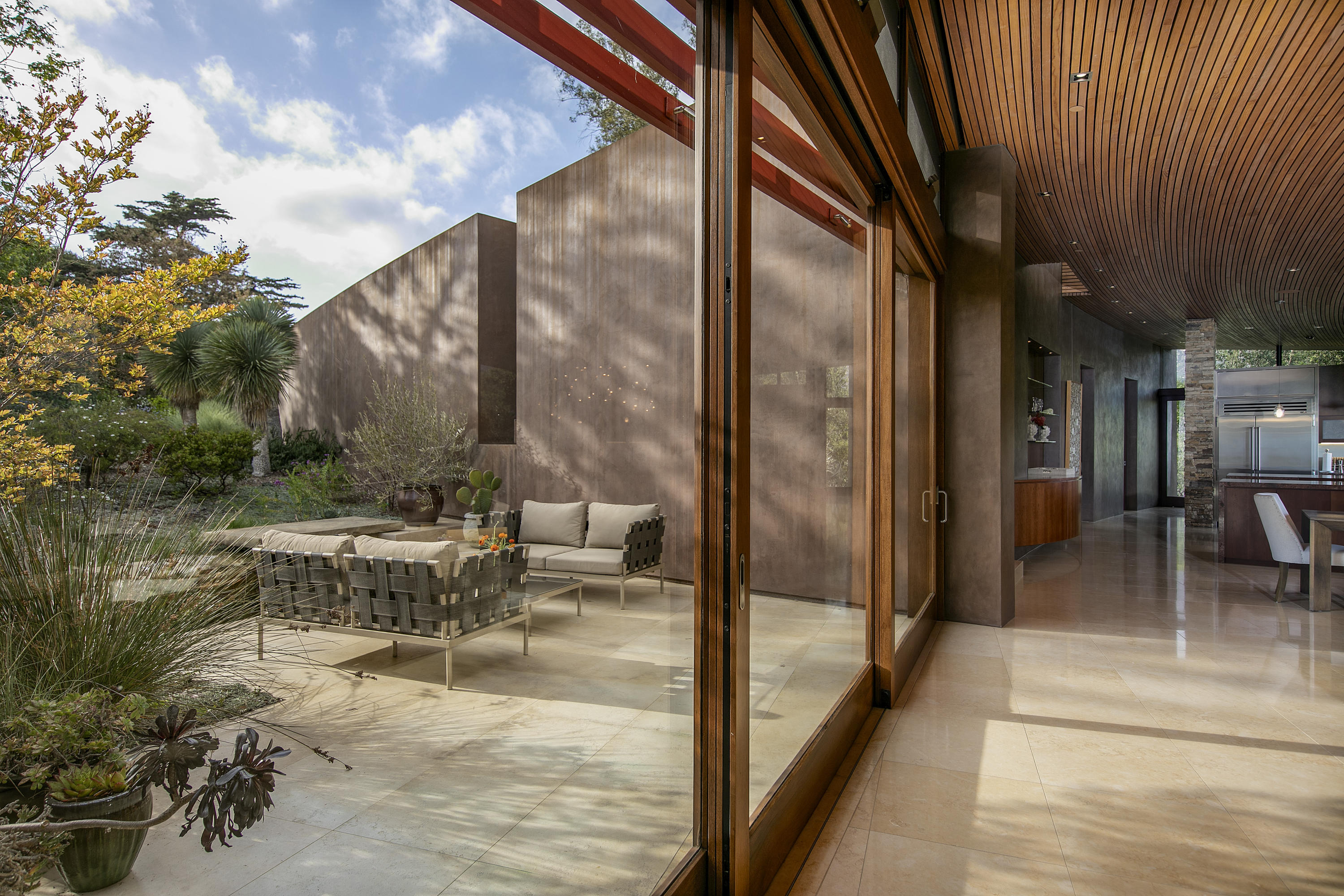 2662 Sycamore Canyon Road Santa Barbara, CA 93108 - Photo 11 of 25 2662SycamoreCanyon_06