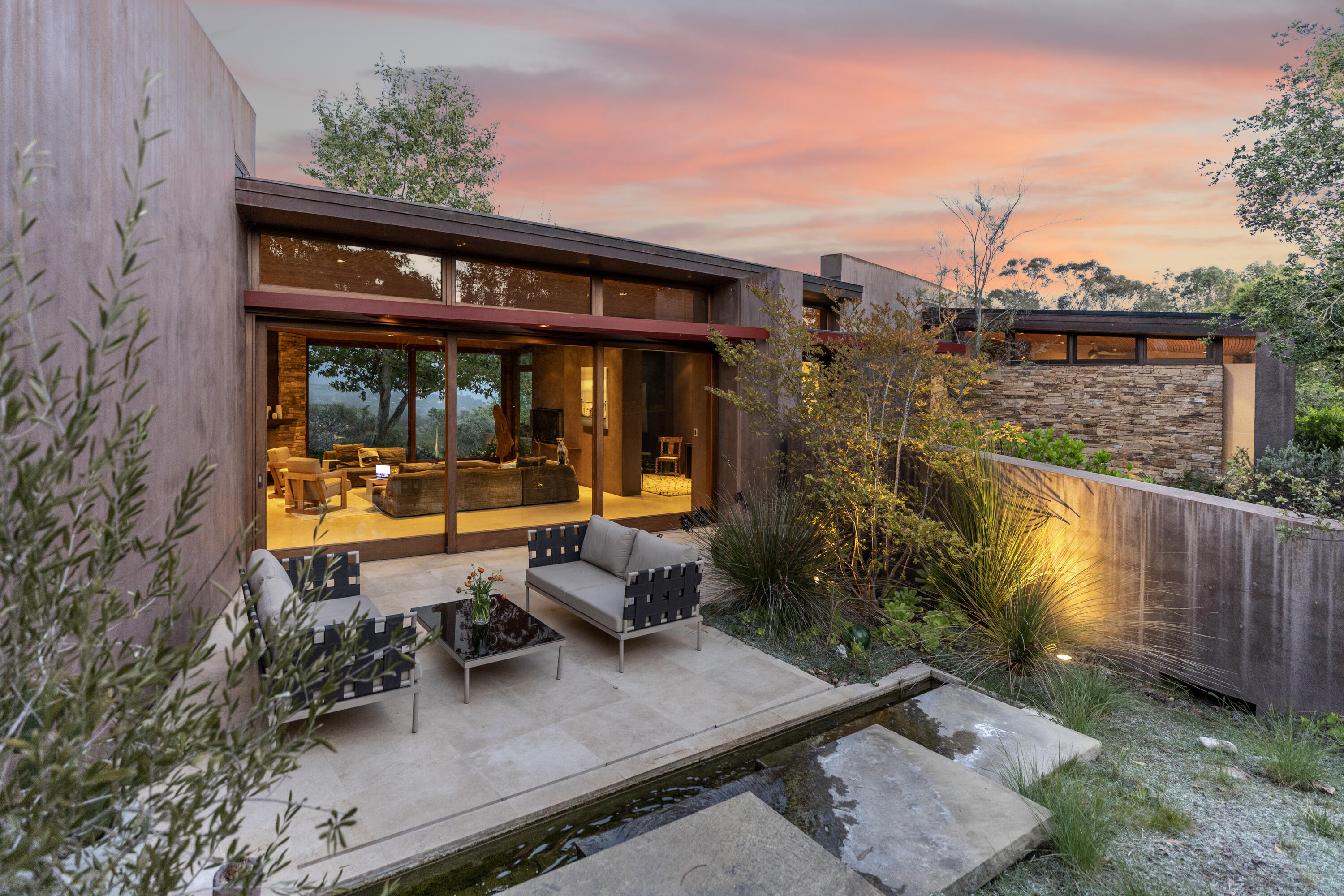 2662 Sycamore Canyon Road Santa Barbara, CA 93108 - Photo 3 of 25 2662SycamoreCanyon_21