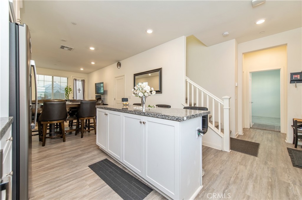 832 Mandarin Way Upland, CA 91786 - Photo 3 of 46