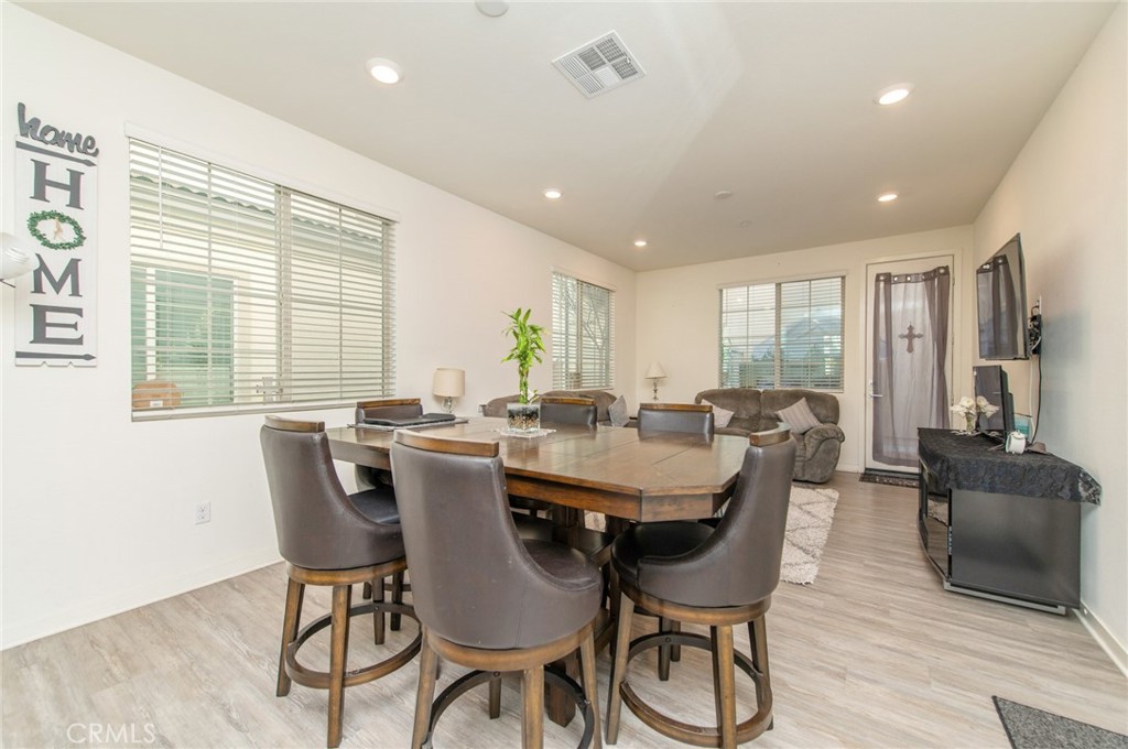 832 Mandarin Way Upland, CA 91786 - Photo 6 of 46