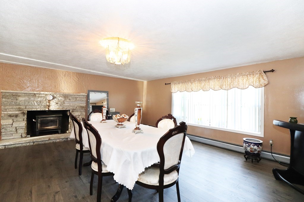 52 Gee Avenue Gloucester, MA 01930 - Photo 11 of 32