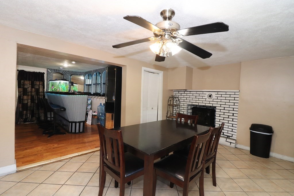 52 Gee Avenue Gloucester, MA 01930 - Photo 21 of 32