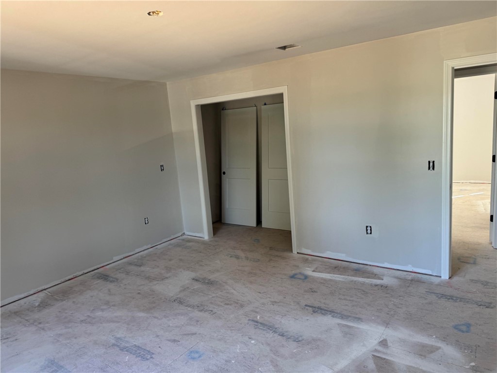 443 Seven Mile Road Cranston, RI 02831 - Photo 10 of 20 Gallery Image 10