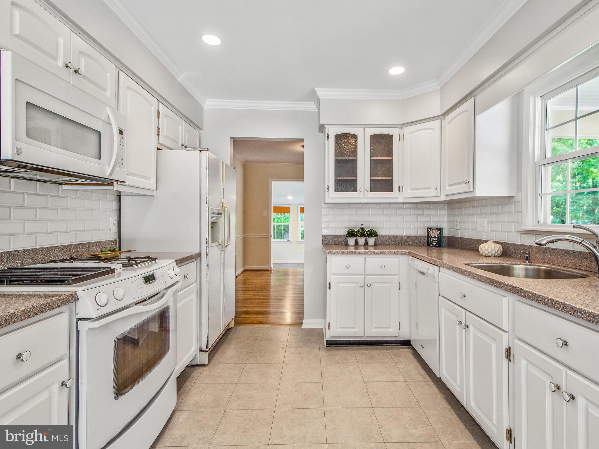 227 Summit Hall Road Gaithersburg, MD 20877 - Photo 4 of 25