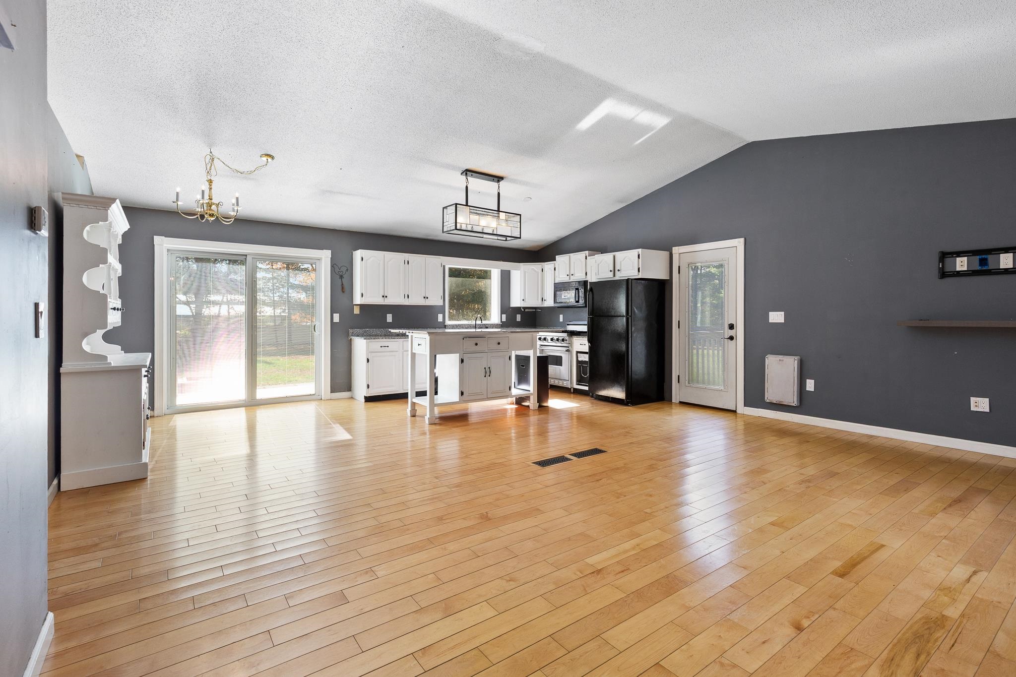 236 Eagles Nest Road Castleton, VT 05735 - Photo 6 of 46