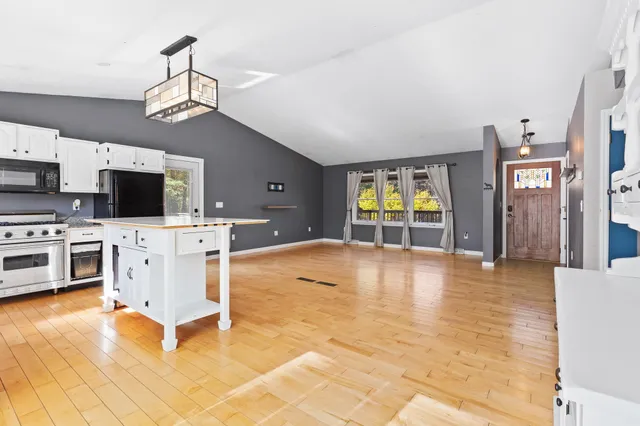 $345,000 | 236 Eagles Nest Road, Castleton, VT 05735