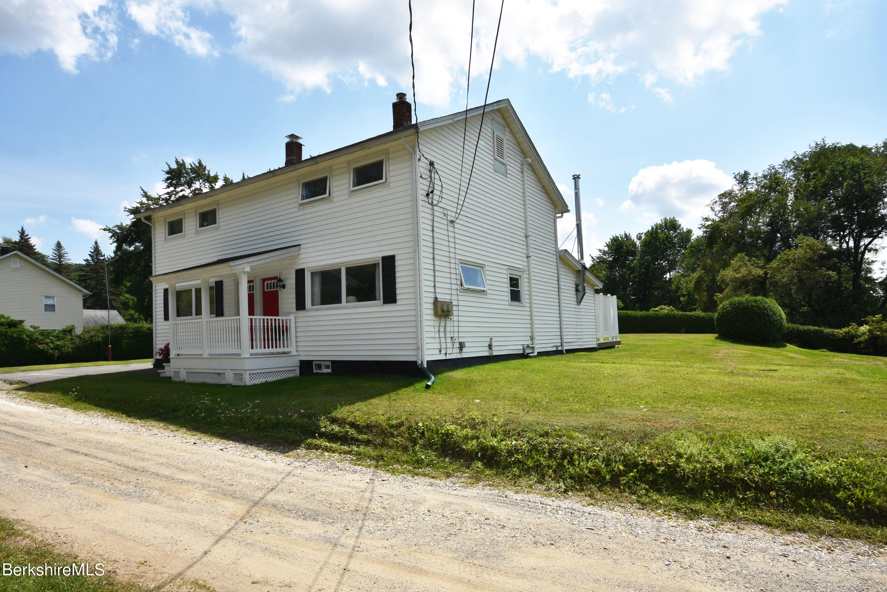 32 Glassworks Road Lanesborough, MA 01224 - Photo 4 of 63 Exterior