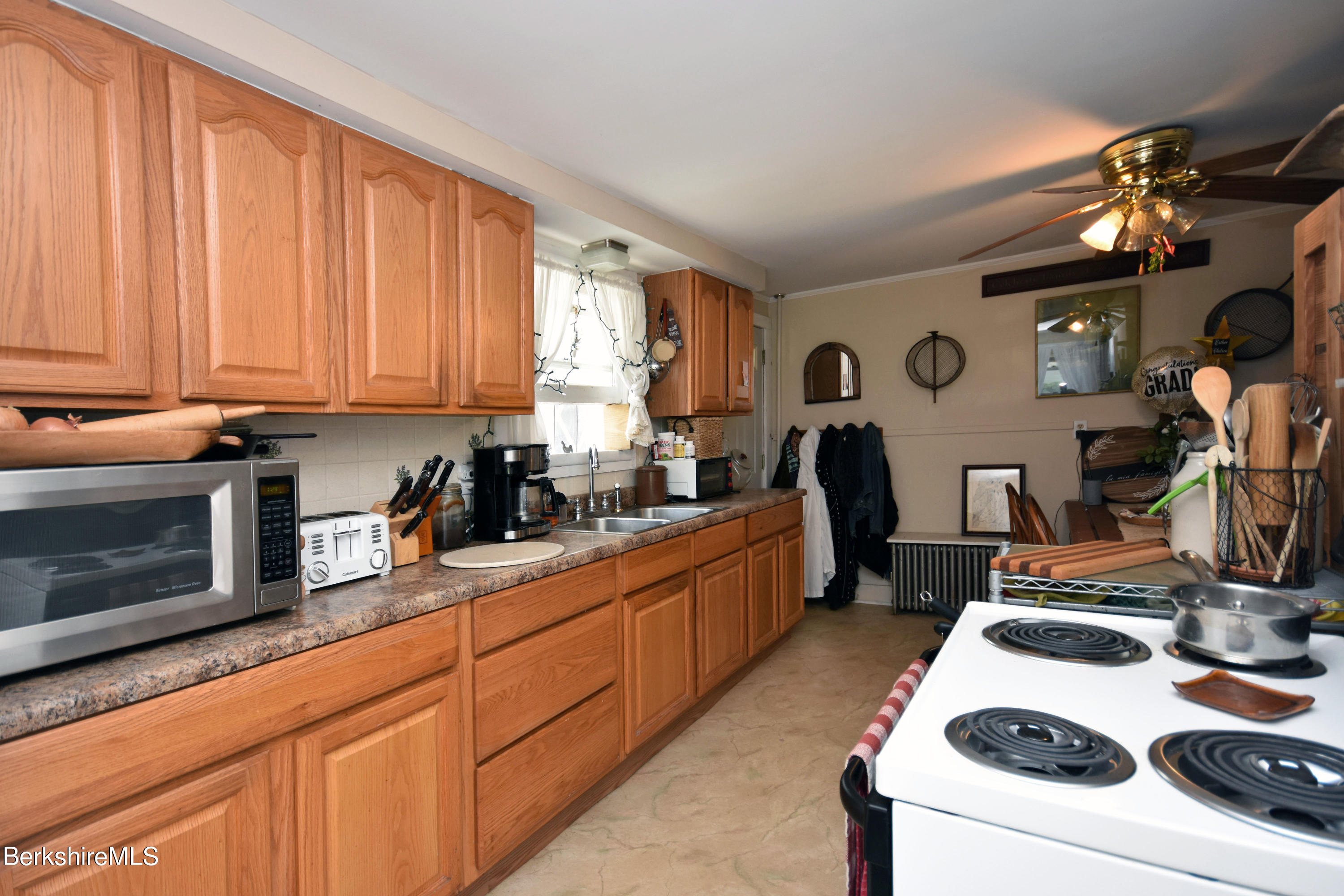 32 Glassworks Road Lanesborough, MA 01224 - Photo 39 of 63 Apt Kitchen