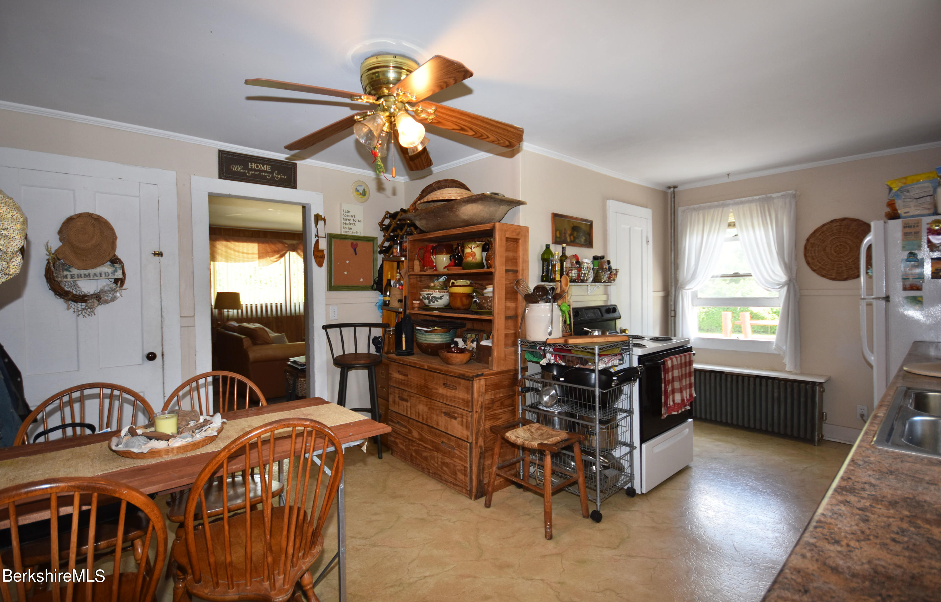 32 Glassworks Road Lanesborough, MA 01224 - Photo 40 of 63 Apt Kitchen