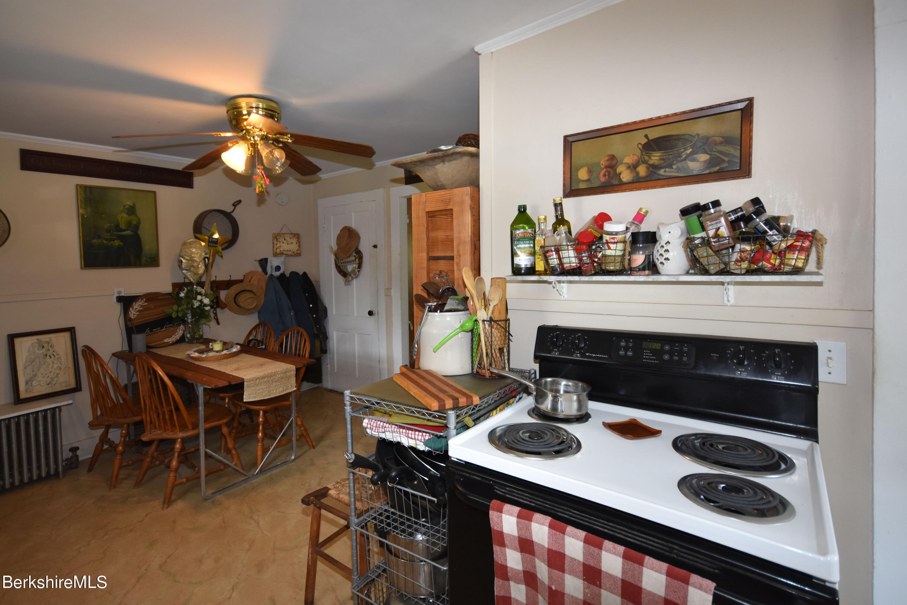 32 Glassworks Road Lanesborough, MA 01224 - Photo 41 of 63 Apt Kitchen